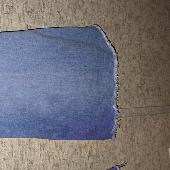 NWT Women's Bell Bottom Jeans - Picture 14 of 17